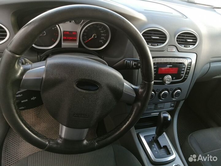 Ford Focus 2.0 AT, 2010, 214 000 км