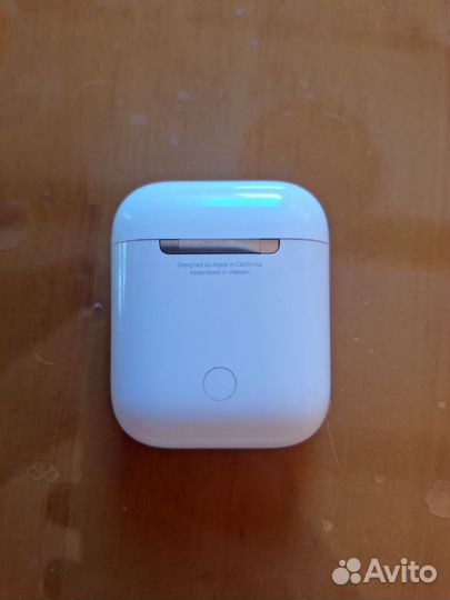 Airpods 2 поколения