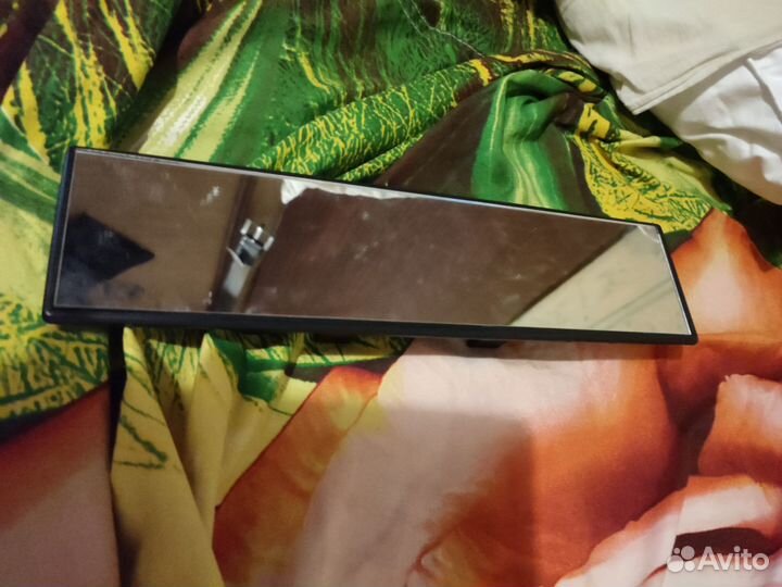 Зеркало заднего вида