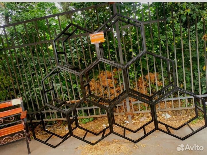 Дровница для камина