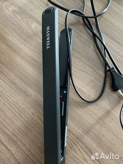 Выпрямитель для волос Maxwell MW 2201