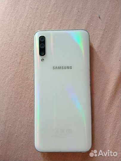 Samsung Galaxy A50, 6/128 ГБ