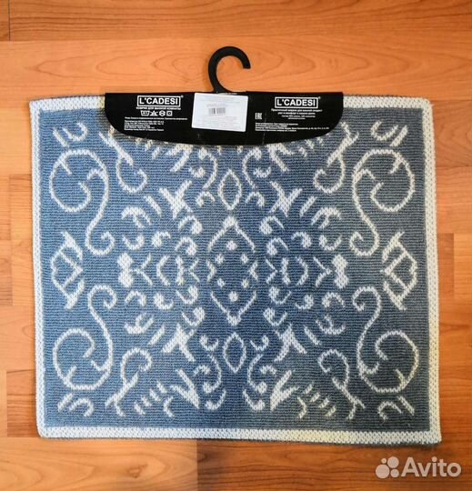 Коврик для ванной комнаты