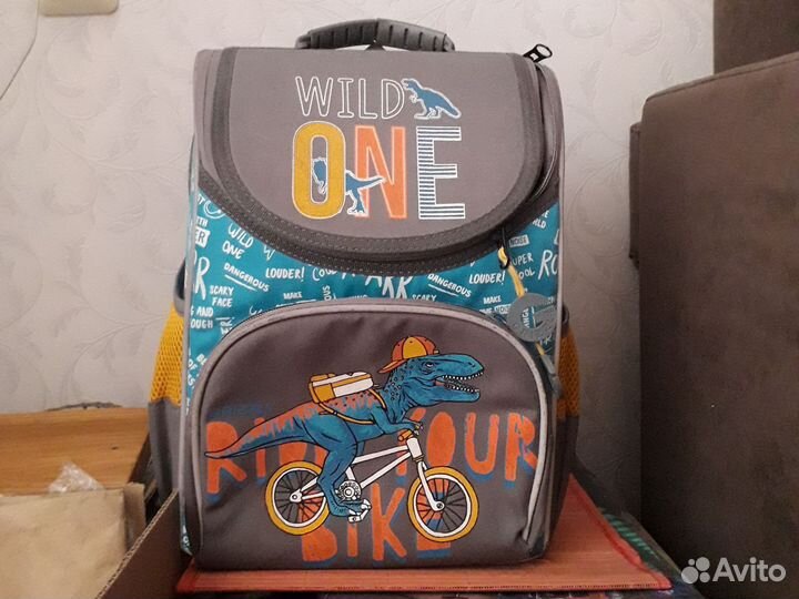 Портфель школьный