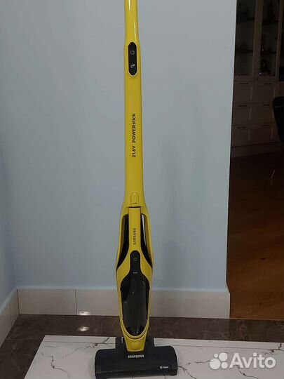 Ручной вертикальный пылесос samsung ss60k6030