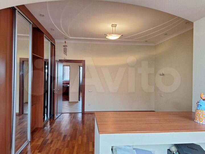 4-к. квартира, 151,9 м², 7/9 эт.