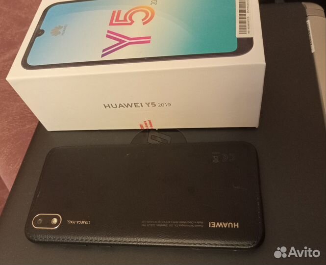 HUAWEI Y5 (2019), 2/32 ГБ