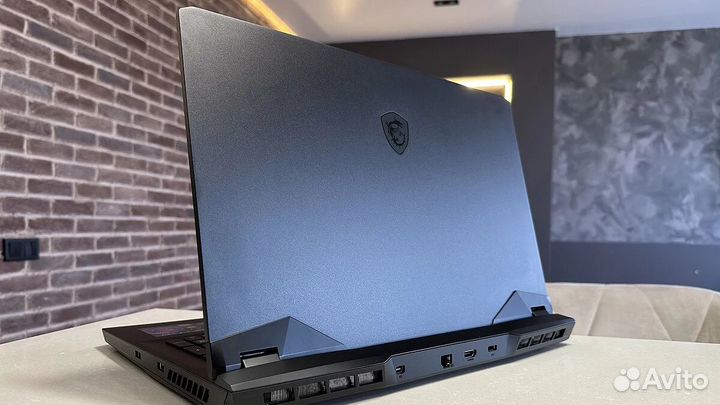 MSI Vector GP77 13VG-065RU