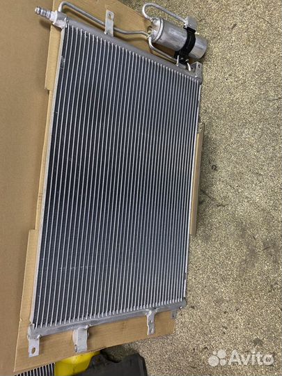 Радиатор Кондиционера Volvo S60 (00), S80 (98)