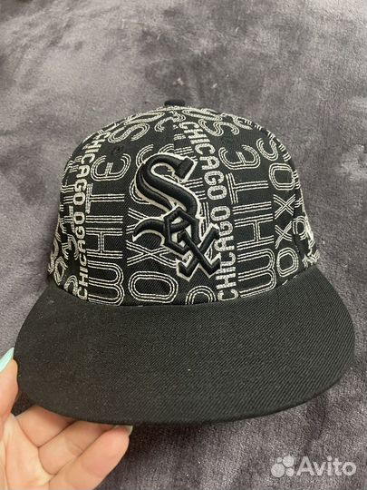 Бейсболка с прямым козырьком