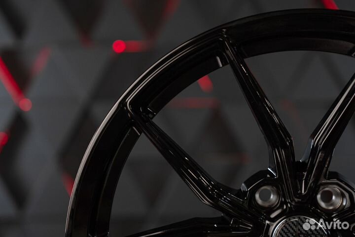 Диски литые на Dodge Ram R18 6x139.7