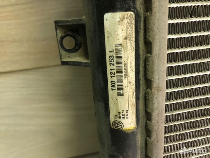 Интеркуллер радиатор турбины VW Passat B6 1.8L