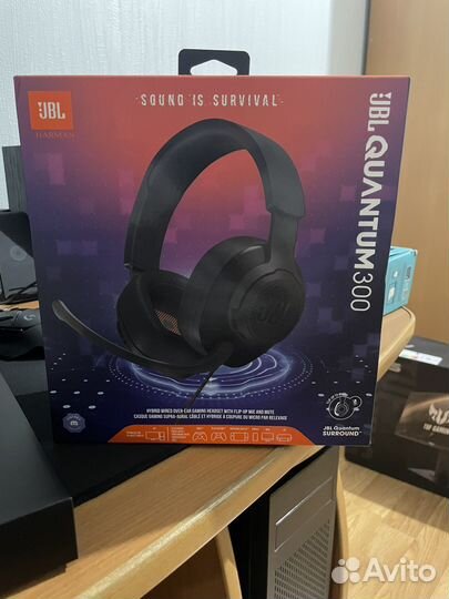 Игровая гарнитура jbl quantum 300