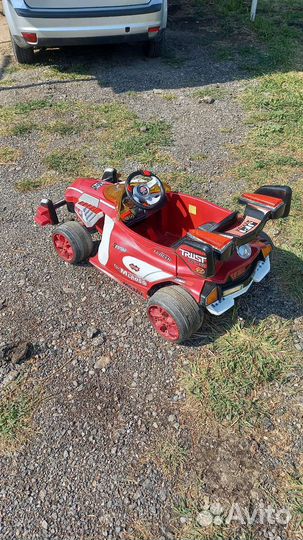 Машина на аккумуляторе