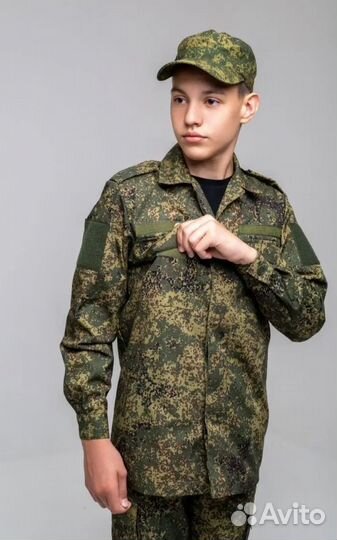 Костюм военный камуфляжный цифра, р- р 40-42