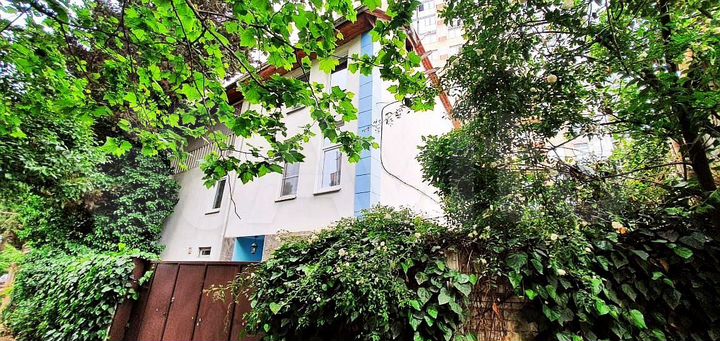 Дом 100 м² на участке 1 сот.