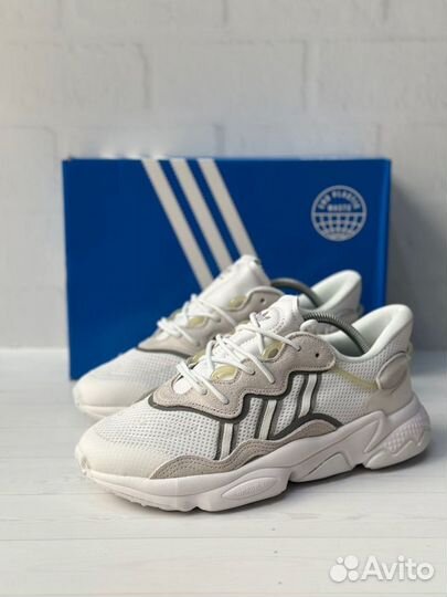 Кроссовки Adidas Ozweego