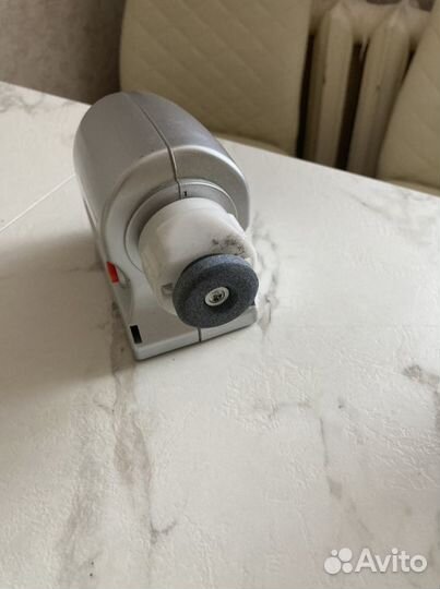 Точилка для ножей электрическая leomax