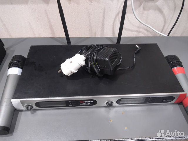 Радиомикрофон Volta US-102