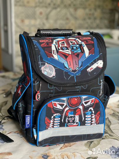 Школьный рюкзак