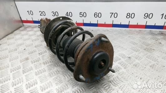 Стойка передняя левая volvo V40 VW (SBE12K501)