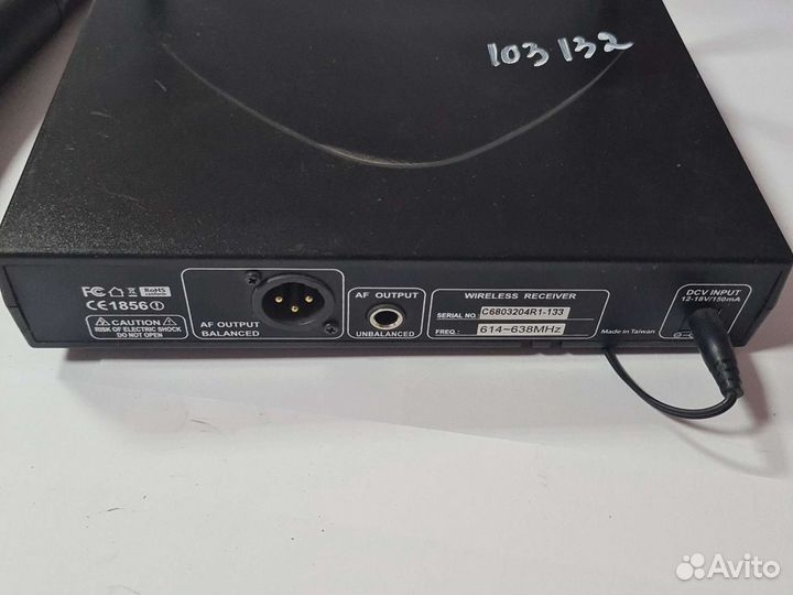 Микрофон беспроводной JTS US-8001/D/MH-85