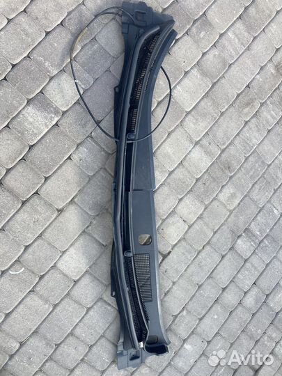 Левая часть жабо mazda 6 gh