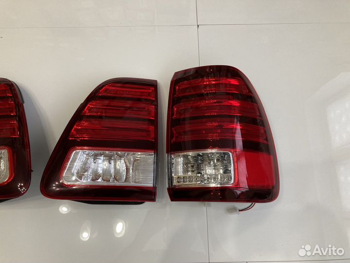 Фонарь задний Toyota Land Cruiser 100 - LED