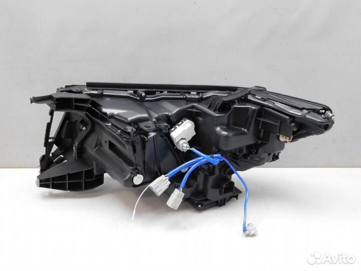 Фара правая Toyota Land Cruiser Prado