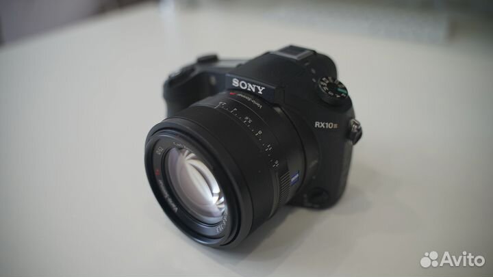 Sony RX10M2