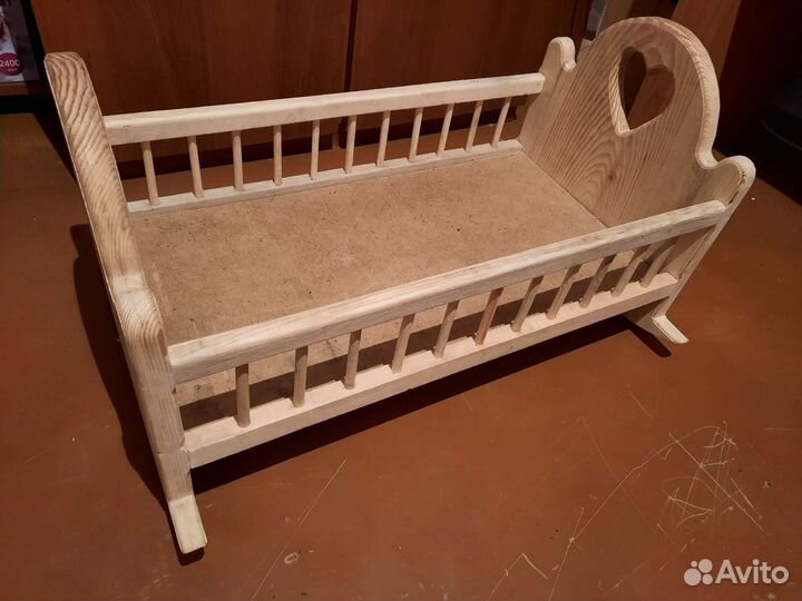 Кровать для кукол