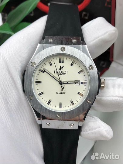 Часы Hublot разный модельный ряд