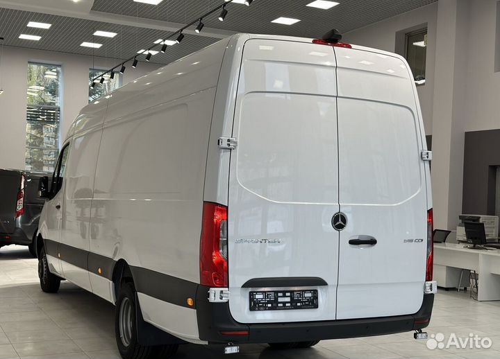 Mercedes-Benz Sprinter микроавтобус, 2023