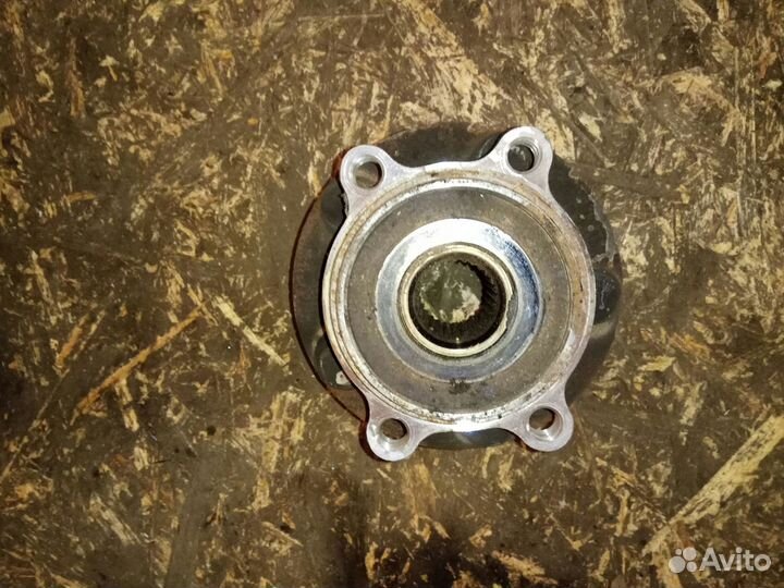 Ступица передняя правая Mazda 3 BM 2013