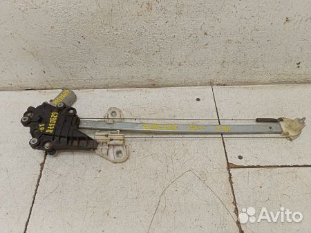 Стеклоподъемник электрический задний правый