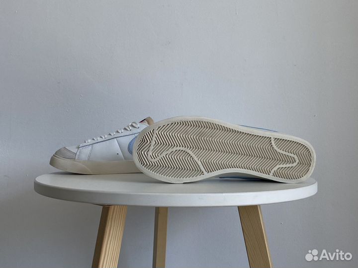 Кроссовки Nike Wmns Blazer Low '77 'White Ghost'