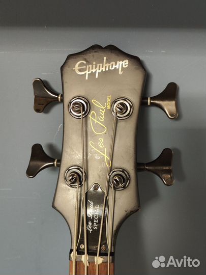 Басс гитара 4 струны Les Paul special