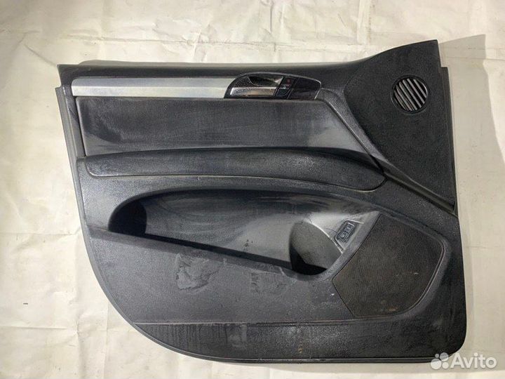 Обшивка двери передняя левая Audi Q7 4L