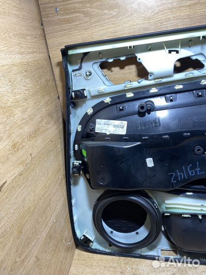 Обшивка задняя левая Skoda Superb 1 79142