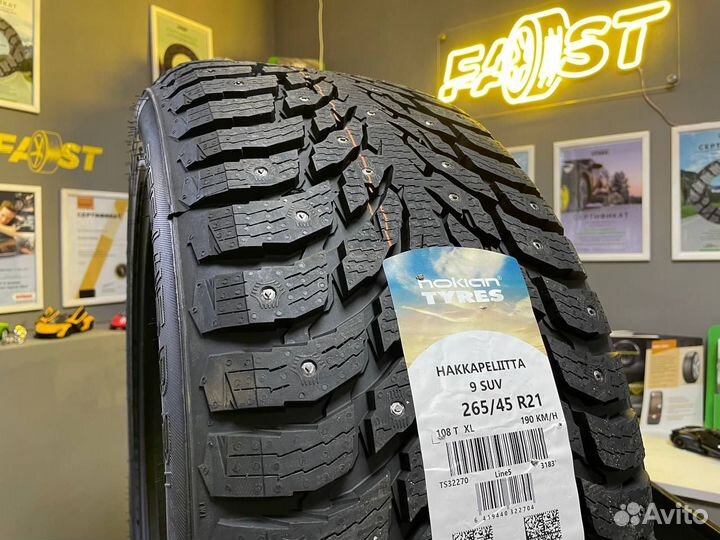 Nokian Tyres Hakkapeliitta 9 SUV 265/45 R21 108T