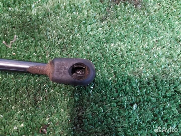 Амортизатор багажника Peugeot 407 (6E) 2005