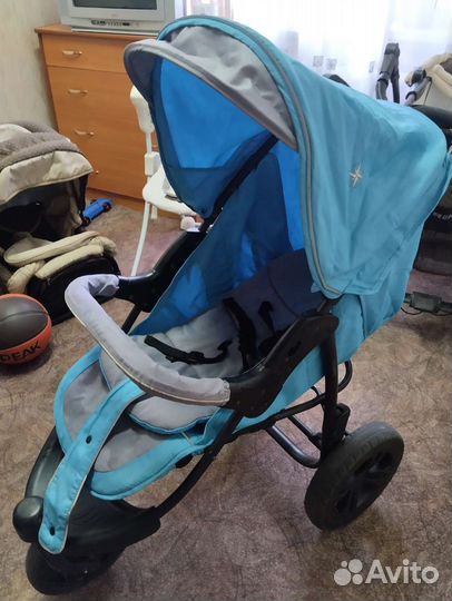 Коляска прогулочная