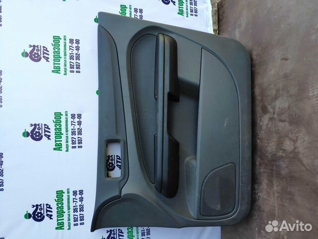 Обшивка двери передней правой Ford Focus 2