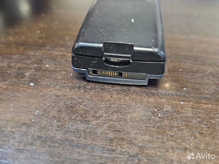 Телефон Ericsson LX588