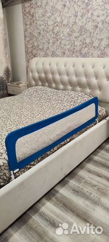 Защитный бортик для кровати