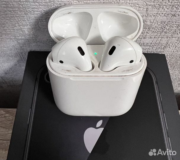 AirPods 1го поколения