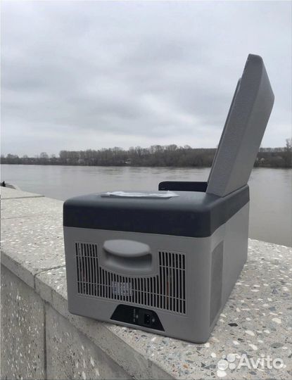 Автохолодильник новый