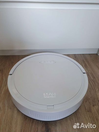 Робот пылесос elari