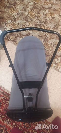 Шезлонг детский