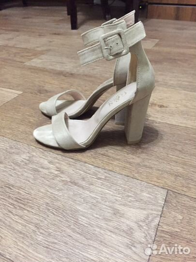 Босоножки женские 37